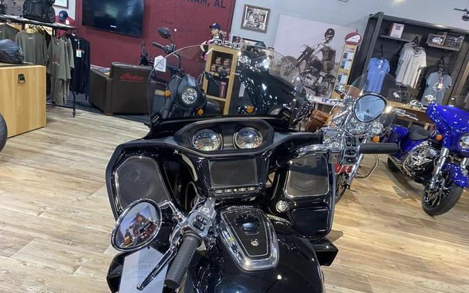 2022 Indian Motorcycle® Pursuit Limited Black Metallic