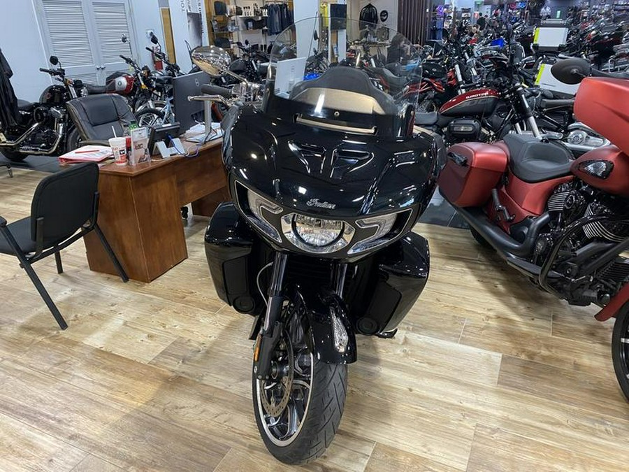 2022 Indian Motorcycle® Pursuit Limited Black Metallic