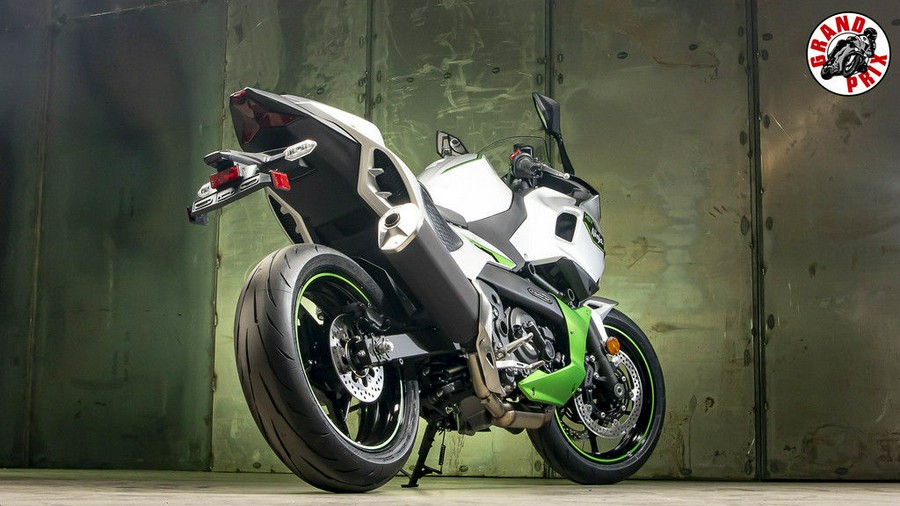 2024 Kawasaki Ninja® 7 Hybrid ABS