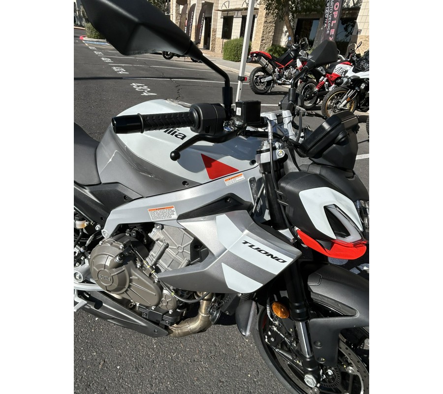 2026 Aprilia Tuono 457