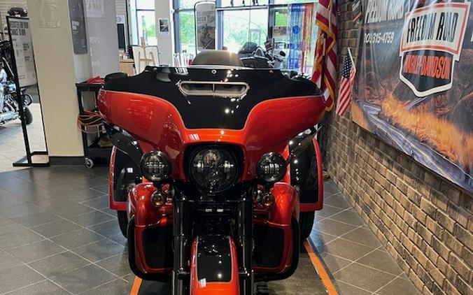 2025 Harley-Davidson Tri Glide® Ultra Whiskey Fire / Vivid Black - Black Finish
