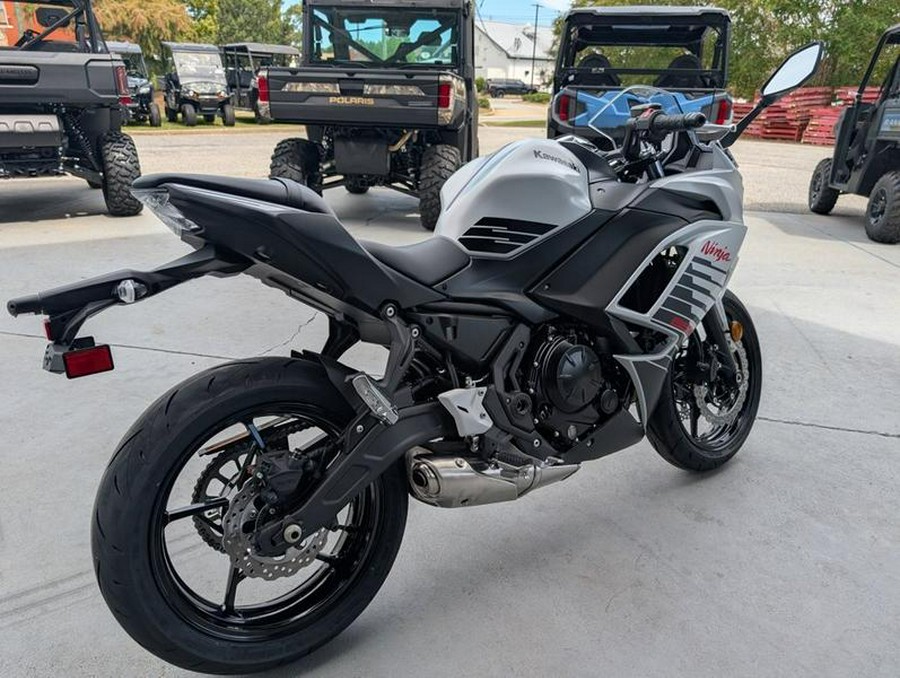 2026 Kawasaki Ninja® 650 ABS