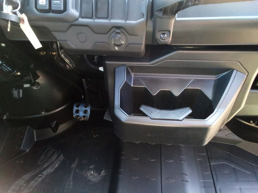 2026 Can-Am Defender MAX DPS CAB HD10