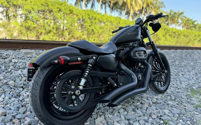 2010 Harley-Davidson® XL883N - Sportster® Iron 883™