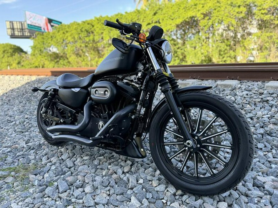 2010 Harley-Davidson® XL883N - Sportster® Iron 883™