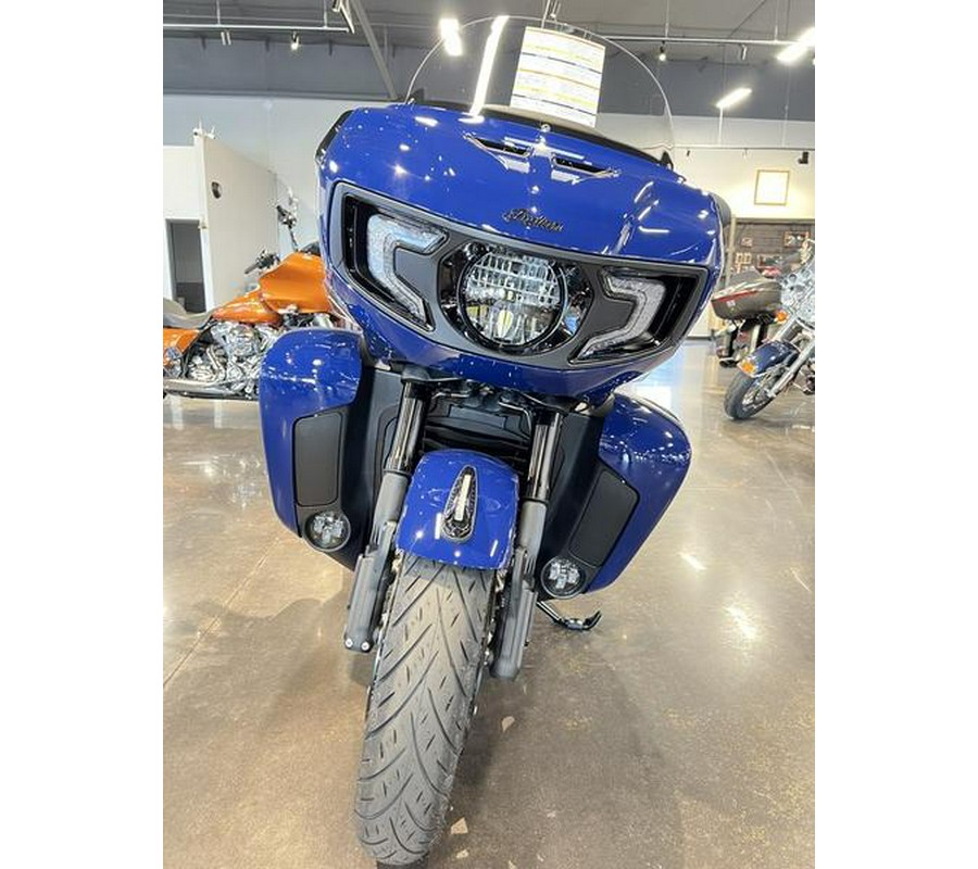 2024 Indian Motorcycle® Pursuit® Dark Horse® with PowerBand Audio Package Springfield Blue