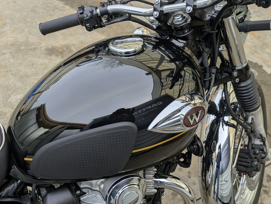 2025 Kawasaki W800 ABS