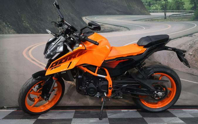 2024 KTM 390 Duke