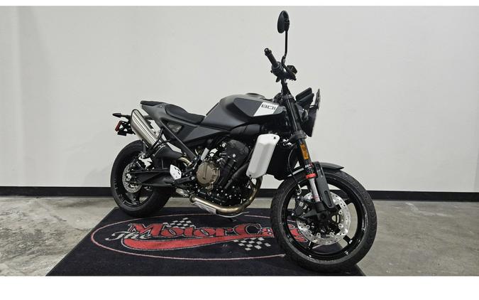 2025 Husqvarna Motorcycles SVARTPILEN 801