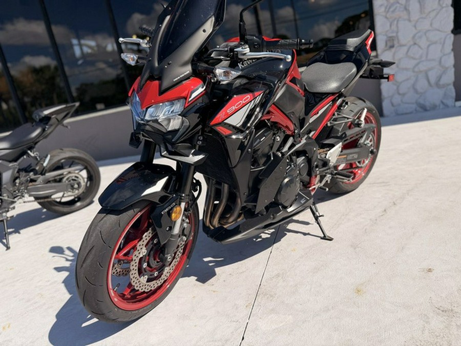 2024 Kawasaki Z900 ABS Candy Persimmon RedEbony