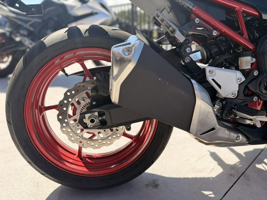 2024 Kawasaki Z900 ABS Candy Persimmon RedEbony