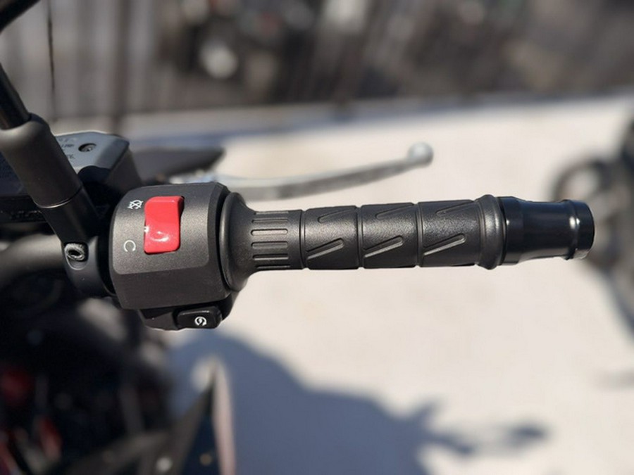 2024 Kawasaki Z900 ABS Candy Persimmon RedEbony