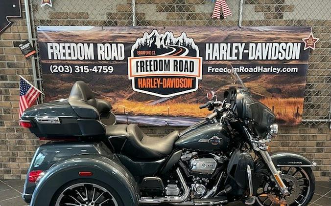 2025 Tri Glide® Ultra (FLHTCUTG)