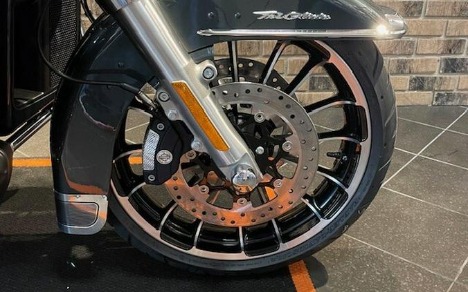 2025 Tri Glide® Ultra (FLHTCUTG)