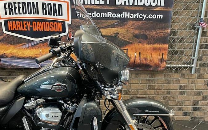 2025 Tri Glide® Ultra (FLHTCUTG)