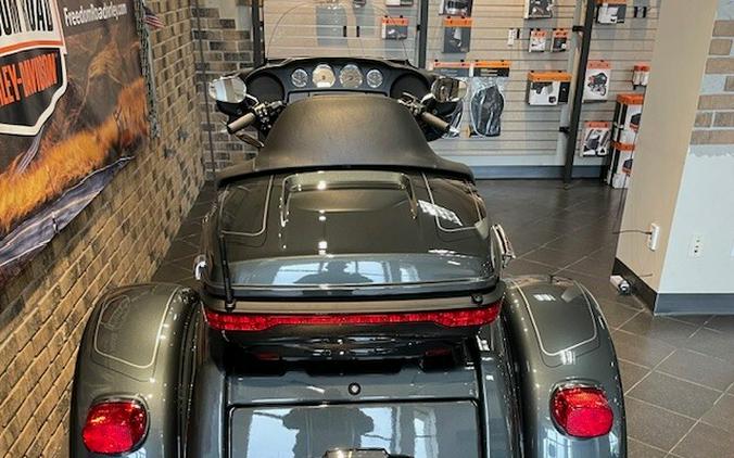 2025 Tri Glide® Ultra (FLHTCUTG)