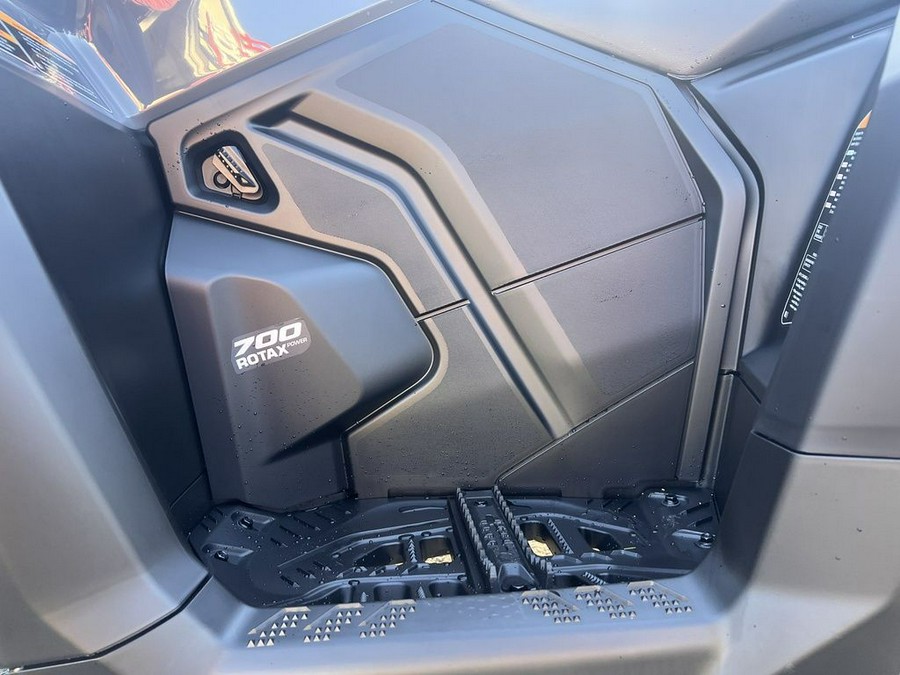 2025 Can-Am® Outlander DPS 700