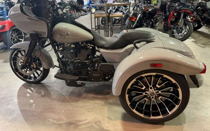 2025 Harley-Davidson Road Glide® 3