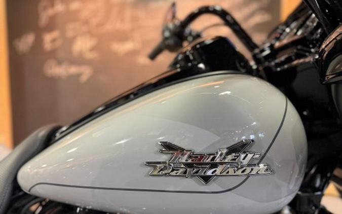2025 Harley-Davidson Road Glide® 3