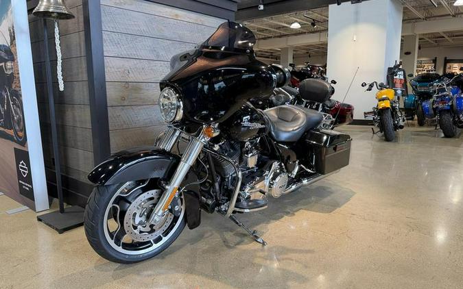 2011 Harley-Davidson® FLHX103 - Street Glide® PowerPak