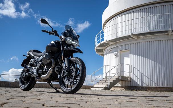 2027 Moto Guzzi V85 Strada