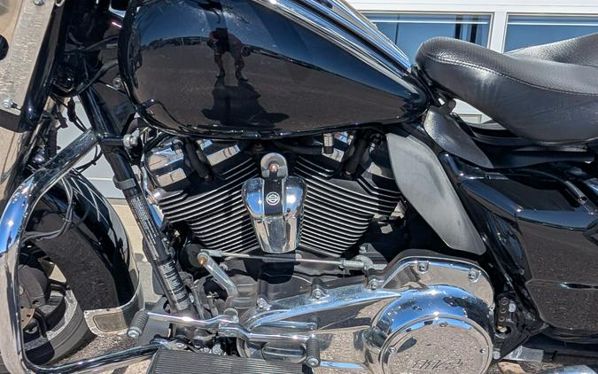 2022 Harley-Davidson Road King®