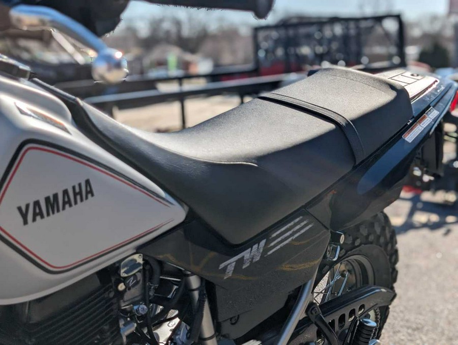 2025 Yamaha TW 200