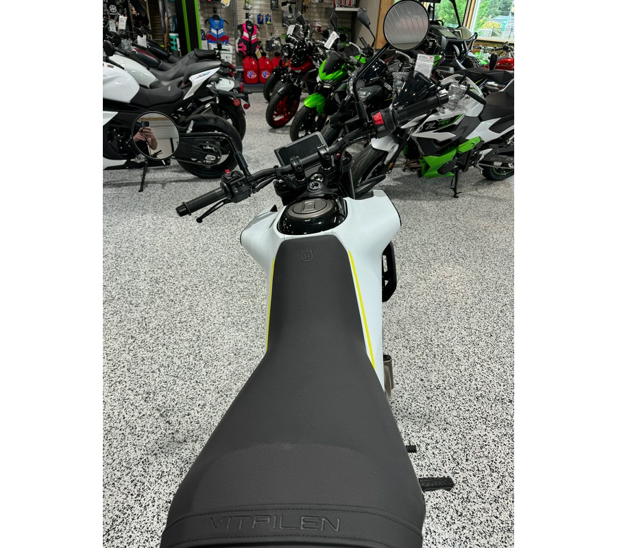 2024 Husqvarna Vitpilen 401