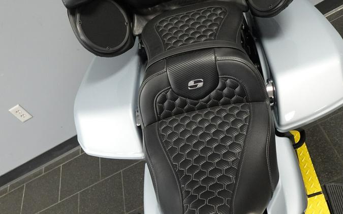 2024 Harley-Davidson Street Glide FLHX