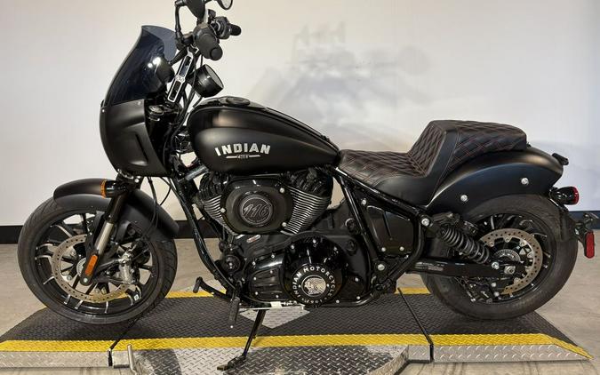 2025 Indian Motorcycle® SPORT CHIEF, BLACK SMOKE, 49S