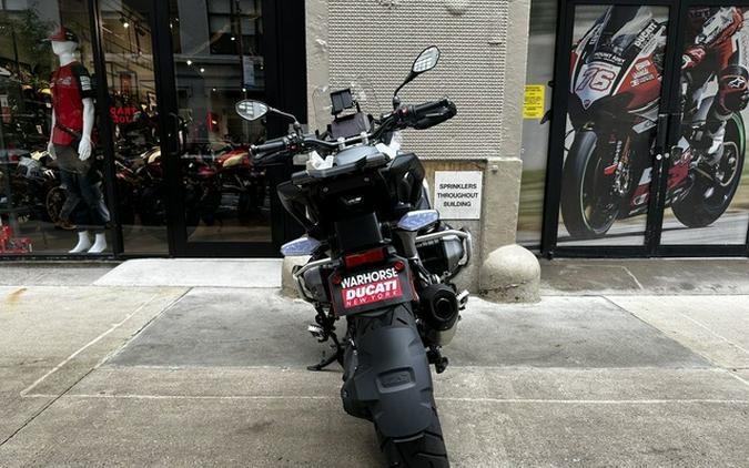 2025 BMW R 1300 GS Light White