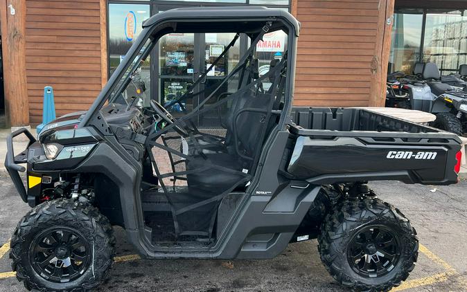 2023 Can-Am® Defender XT HD9