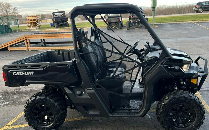 2023 Can-Am® Defender XT HD9