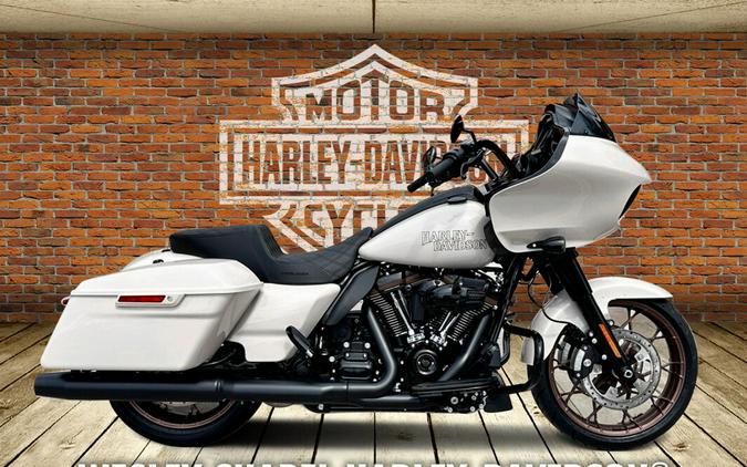 2023 Harley-Davidson Road Glide Special Review [120th Edition]