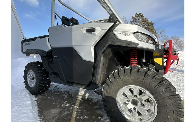 2024 Can-Am DEFENDER XMR HD10 With Half Doors