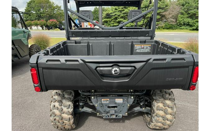 2025 Can-Am Defender HD9