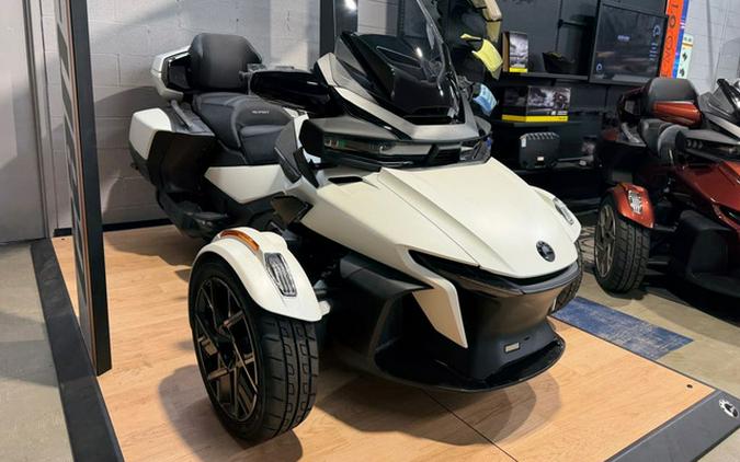 2026 Can-AM RD SPYDER RT STS 1330 SE6 WH SE 26