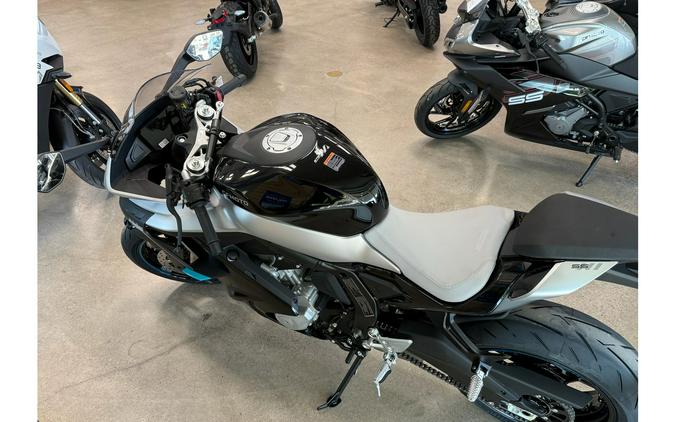 2026 CFMOTO 675SS NEBLUA BLACK 2026 - CFMOTO