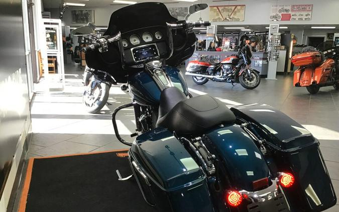 *Peach Pick* 2020 Harley-Davidson® Street Glide® Tahitian Teal