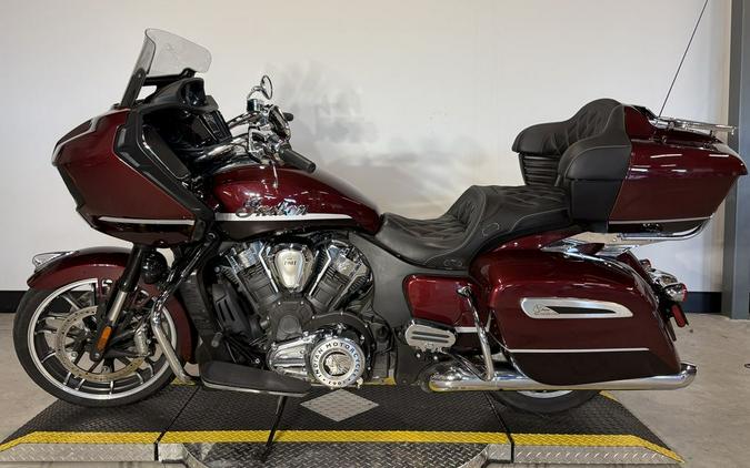 2022 Indian Motorcycle® PURSUIT LIMITED PREM, MRN/CRMSN MTLC, CAL