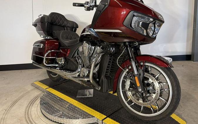 2022 Indian Motorcycle® PURSUIT LIMITED PREM, MRN/CRMSN MTLC, CAL