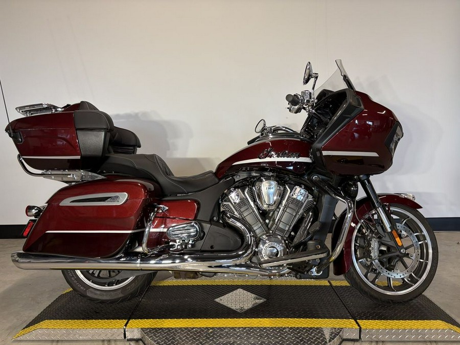 2022 Indian Motorcycle® PURSUIT LIMITED PREM, MRN/CRMSN MTLC, CAL