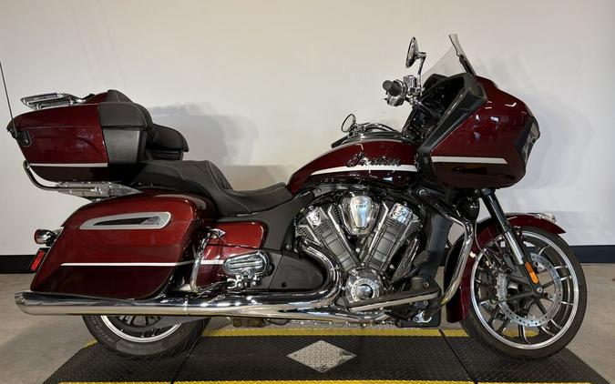 2022 Indian Motorcycle® PURSUIT LIMITED PREM, MRN/CRMSN MTLC, CAL