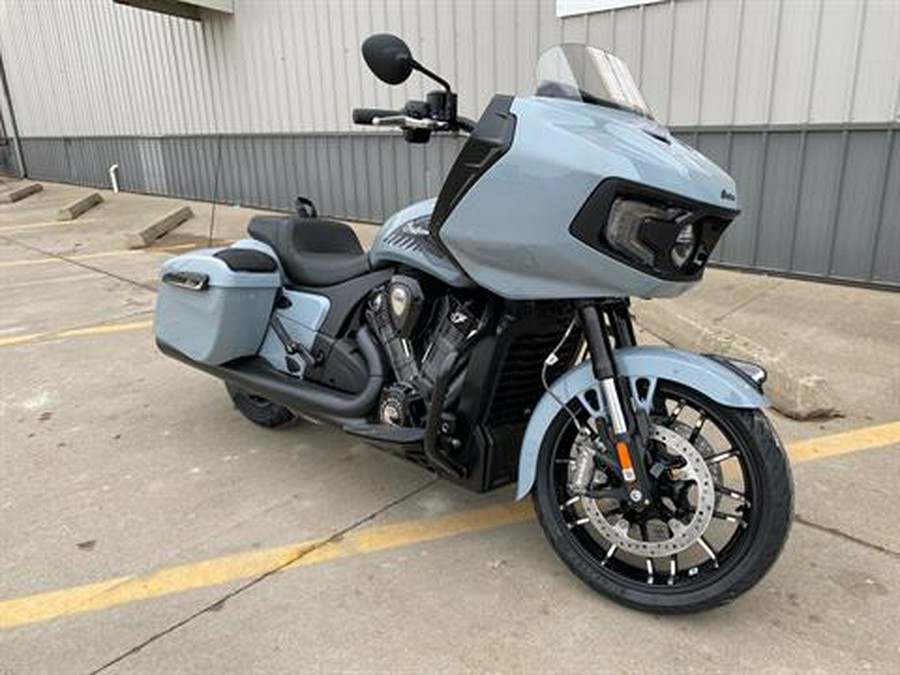 2024 Indian Motorcycle Challenger® Dark Horse® Icon with PowerBand Audio Package