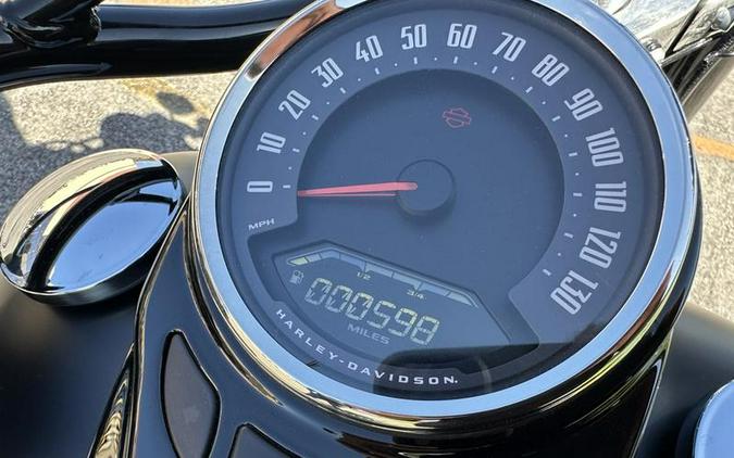 2020 Harley-Davidson® FLSL - Softail® Softail Slim®