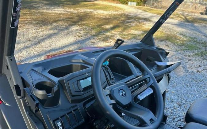 2025 Can-Am Defender DPS HD10