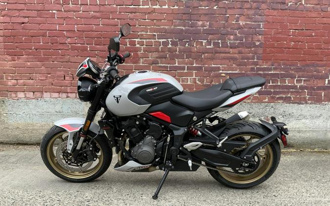 2026 Triumph TRIDENT 800