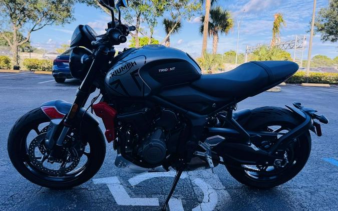 2022 Triumph Trident 660 Silver Ice Diablo Red