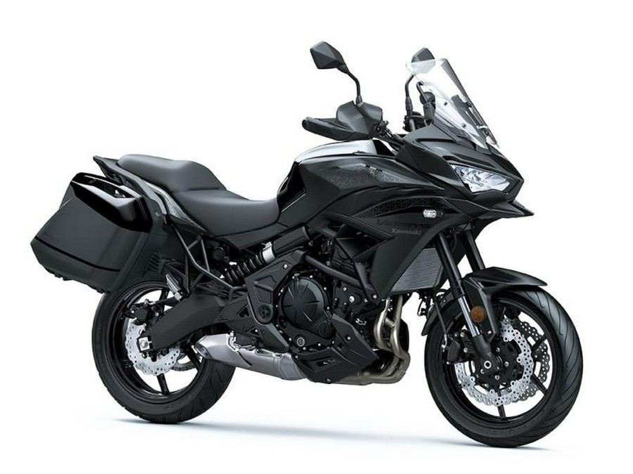 2022 Kawasaki Versys® 650 ABS Metallic Spark Black/Metallic Flat Spark Black