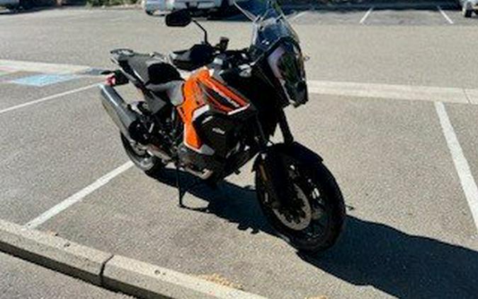 2023 KTM 1290 SUPADV S